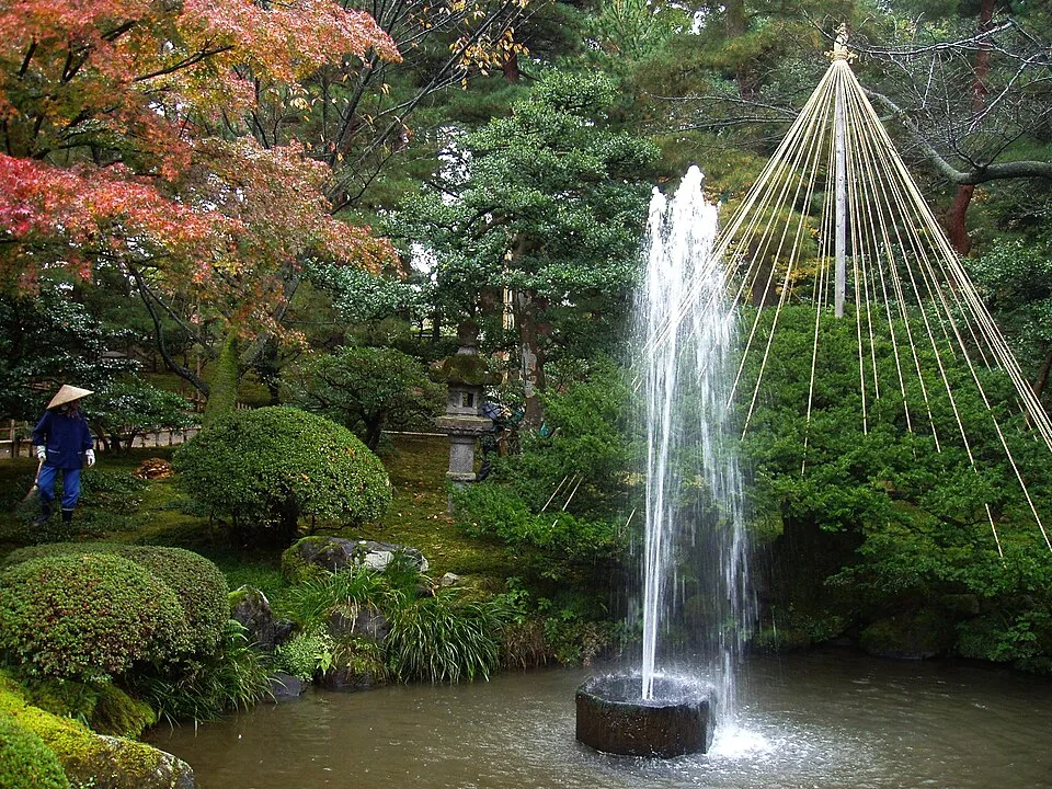 Kenrokuen zahrada Kanazawa